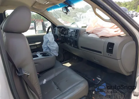 2009 GMC Sierra 2500Hd Work Truck z USA, uszkodzony, nr VIN 1GDHC44K49F172342